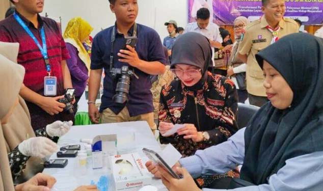 Walikota Kediri Kunjungi Posyandu Ponpes Wali Brokah