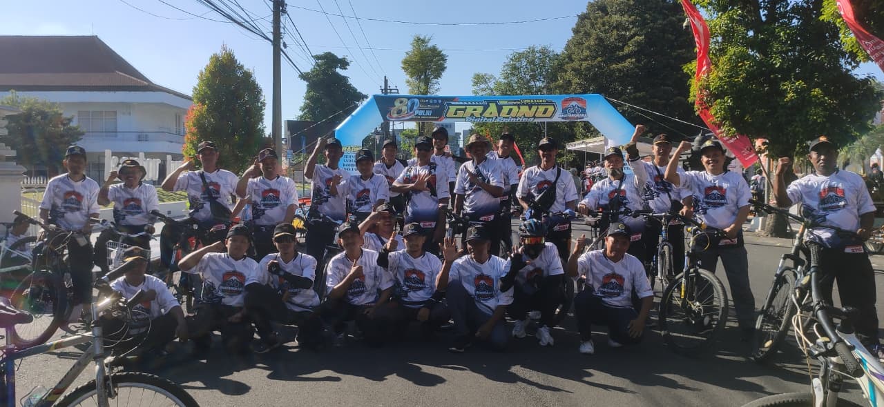 Warga LDII mengukuti Fun Bike 2026