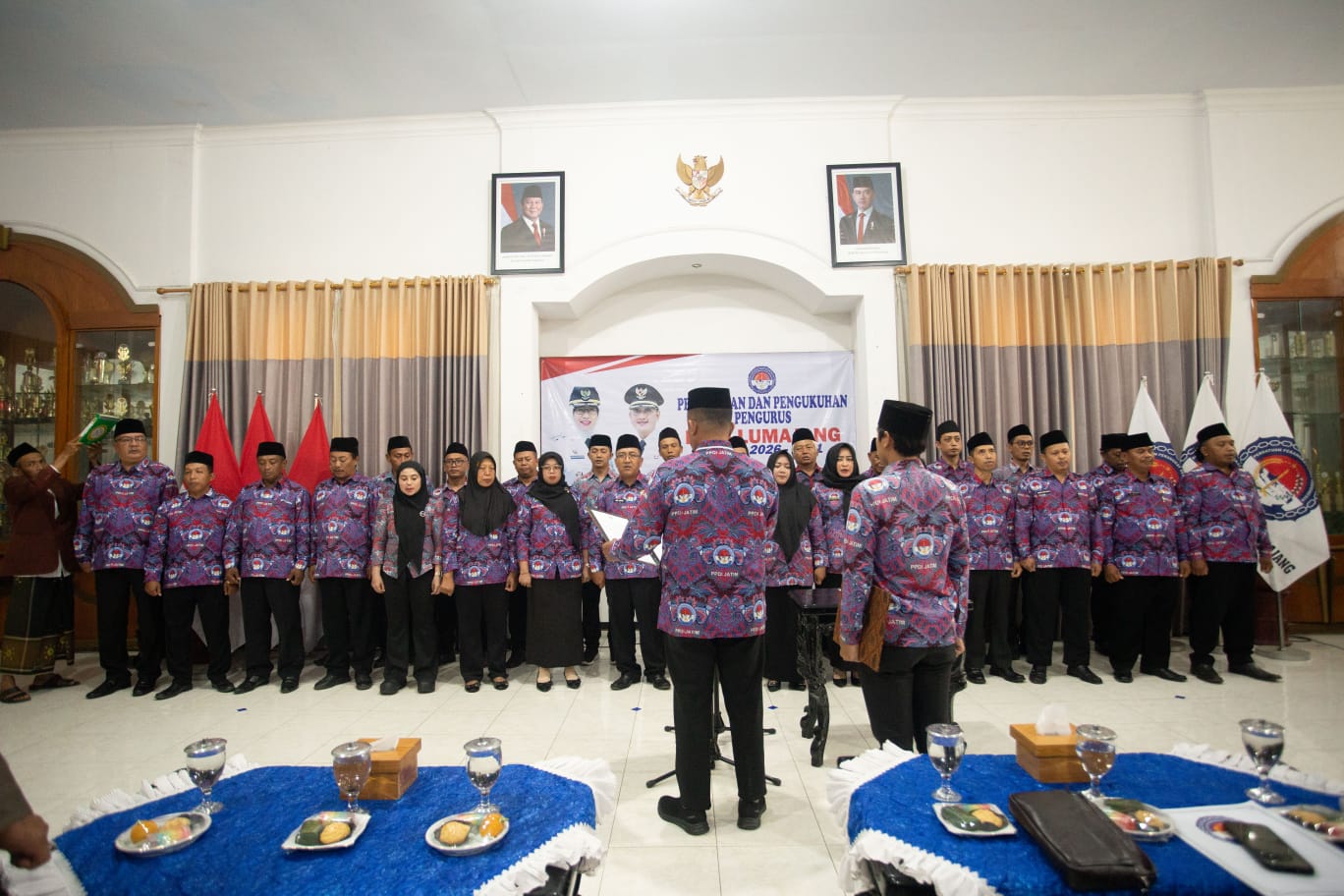 Ketua LDII Lumajang Bambang Sarwo Edi menghadiri pelantikan pengurus PPDI Kabupaten Lumajang